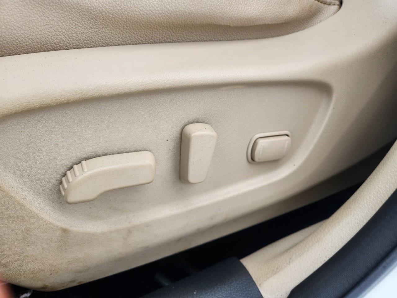 2016 Nissan Rogue SL Premium (CVT) 4dr All-Wheel Drive Photo