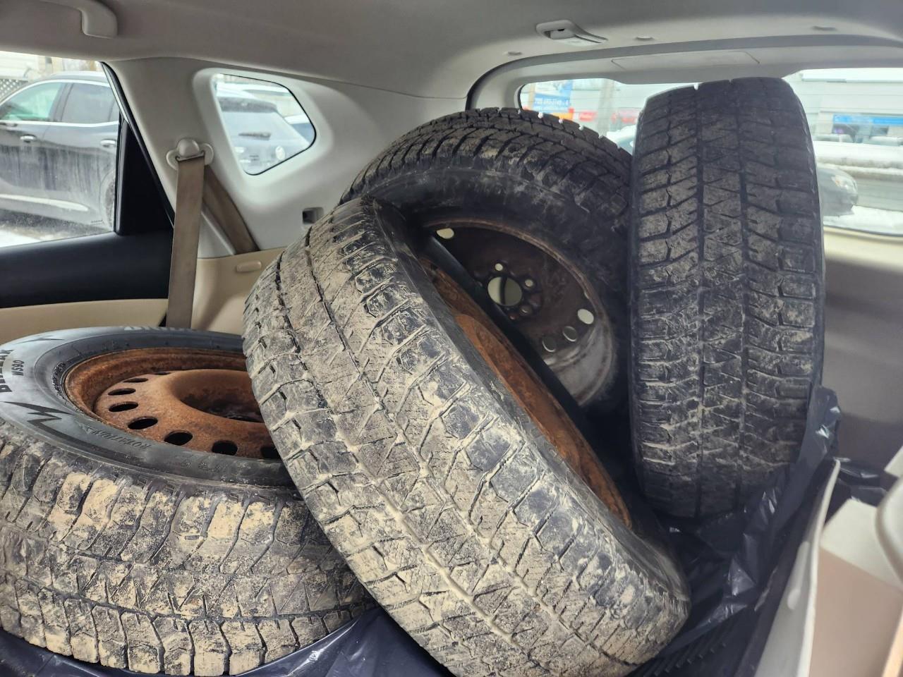 2016 Nissan Rogue SL Premium (CVT) 4dr All-Wheel Drive Photo