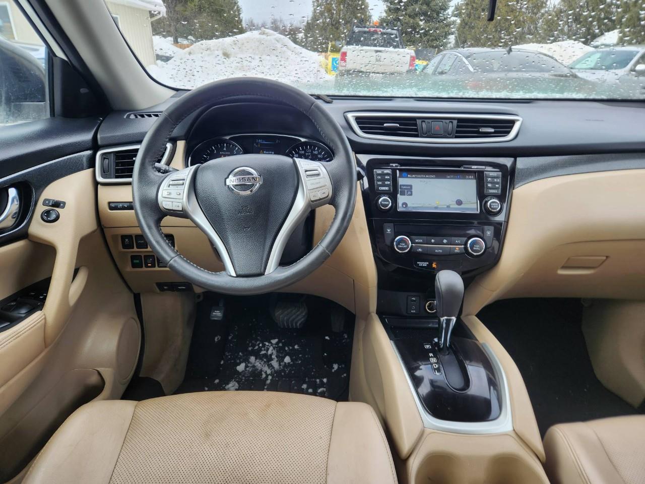 2016 Nissan Rogue SL Premium (CVT) 4dr All-Wheel Drive Photo