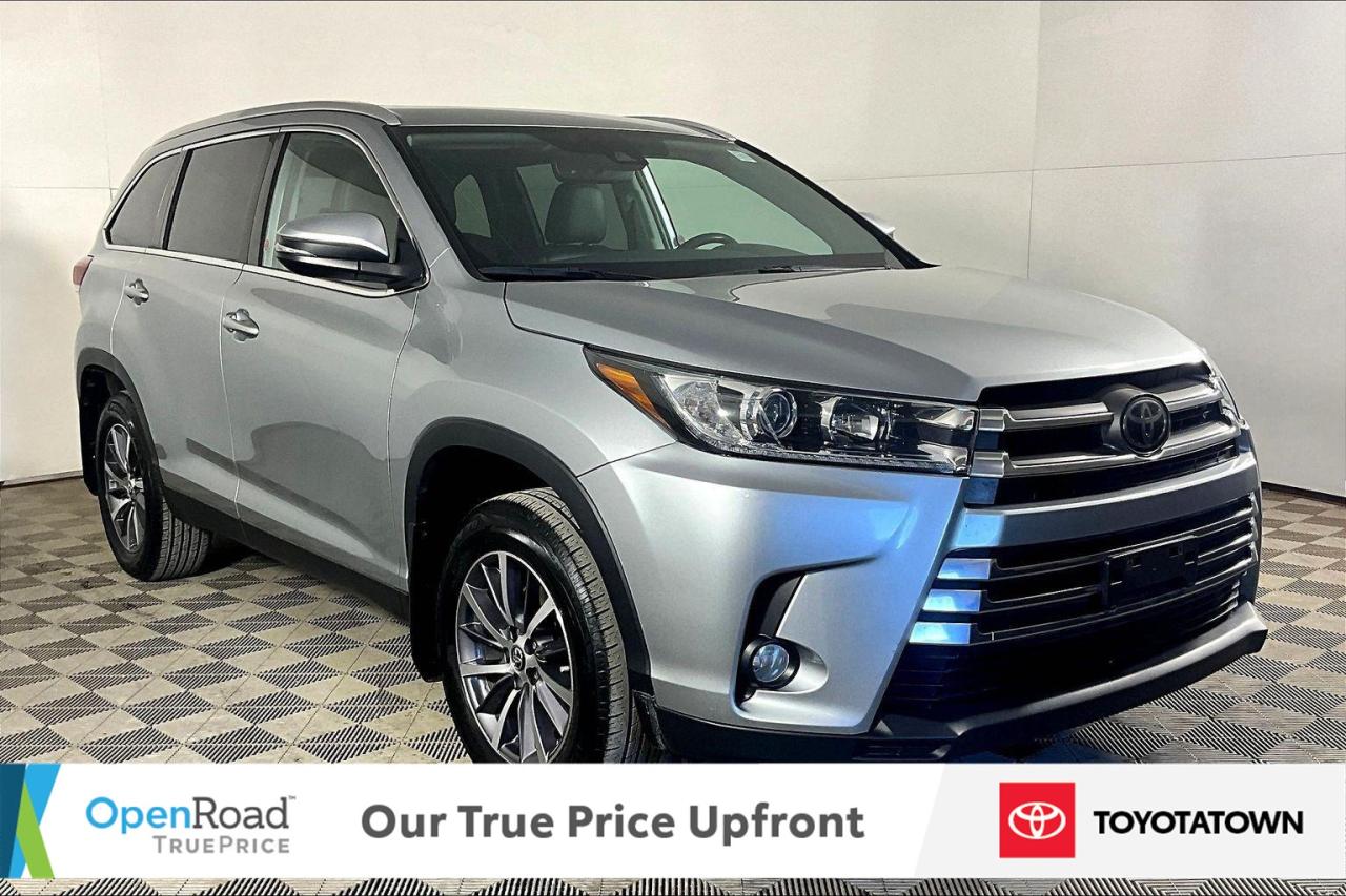2019 Toyota Highlander XLE! LOADED! LOW MILEAGE! Photo