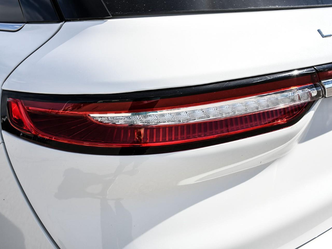 2025 Lincoln Corsair Premiere ACC + Lane Keeping Aid   BLIS Photo