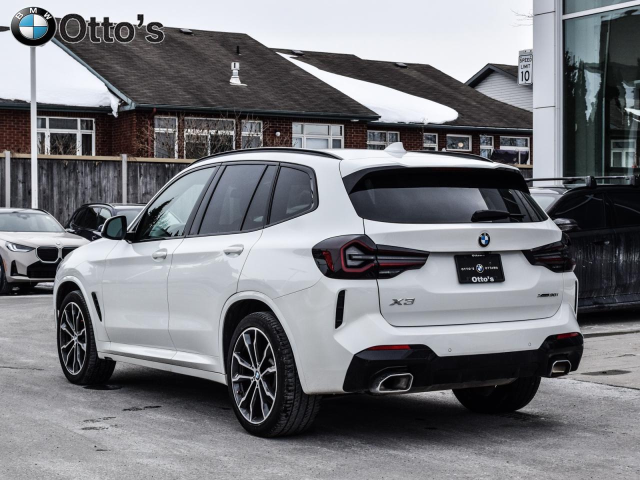 2023 BMW X3 xDrive30i M Sport Package Premium Package Essentia Photo4