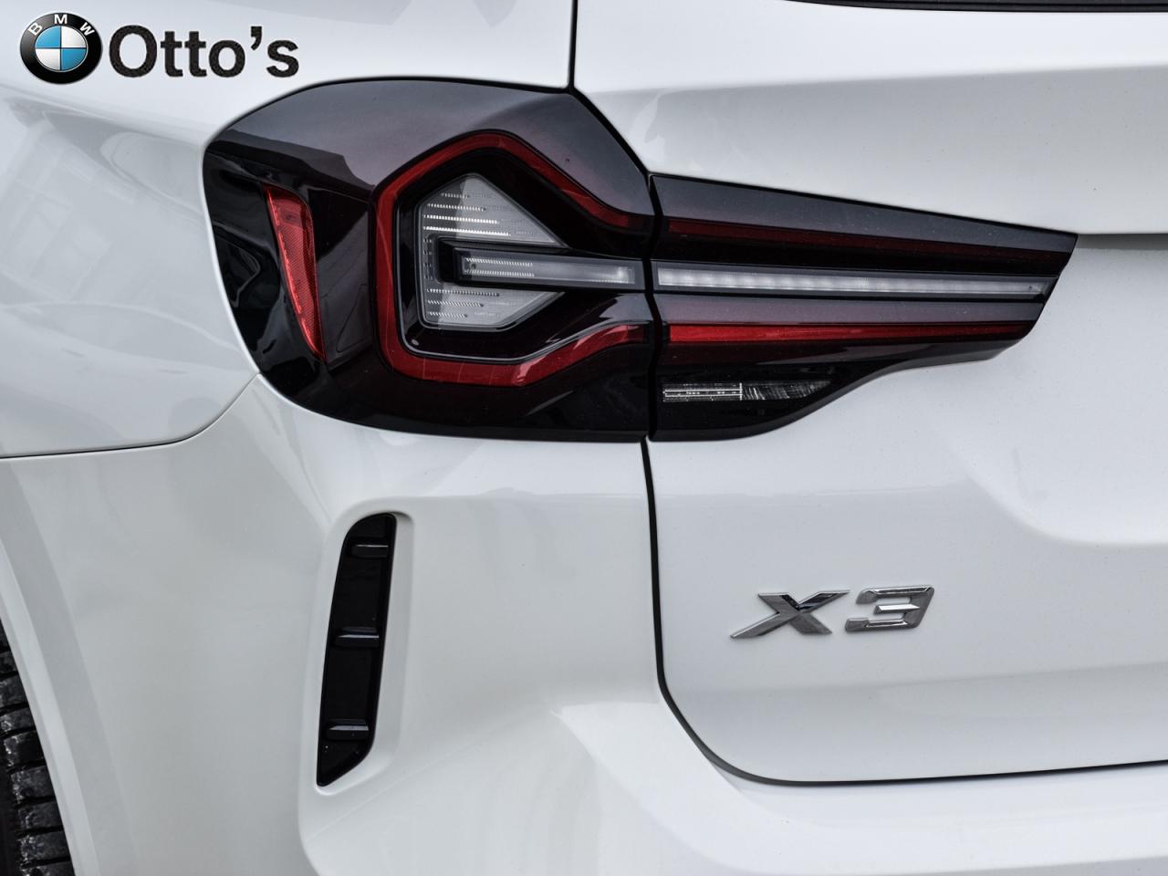 2023 BMW X3 xDrive30i M Sport Package Premium Package Essentia Photo