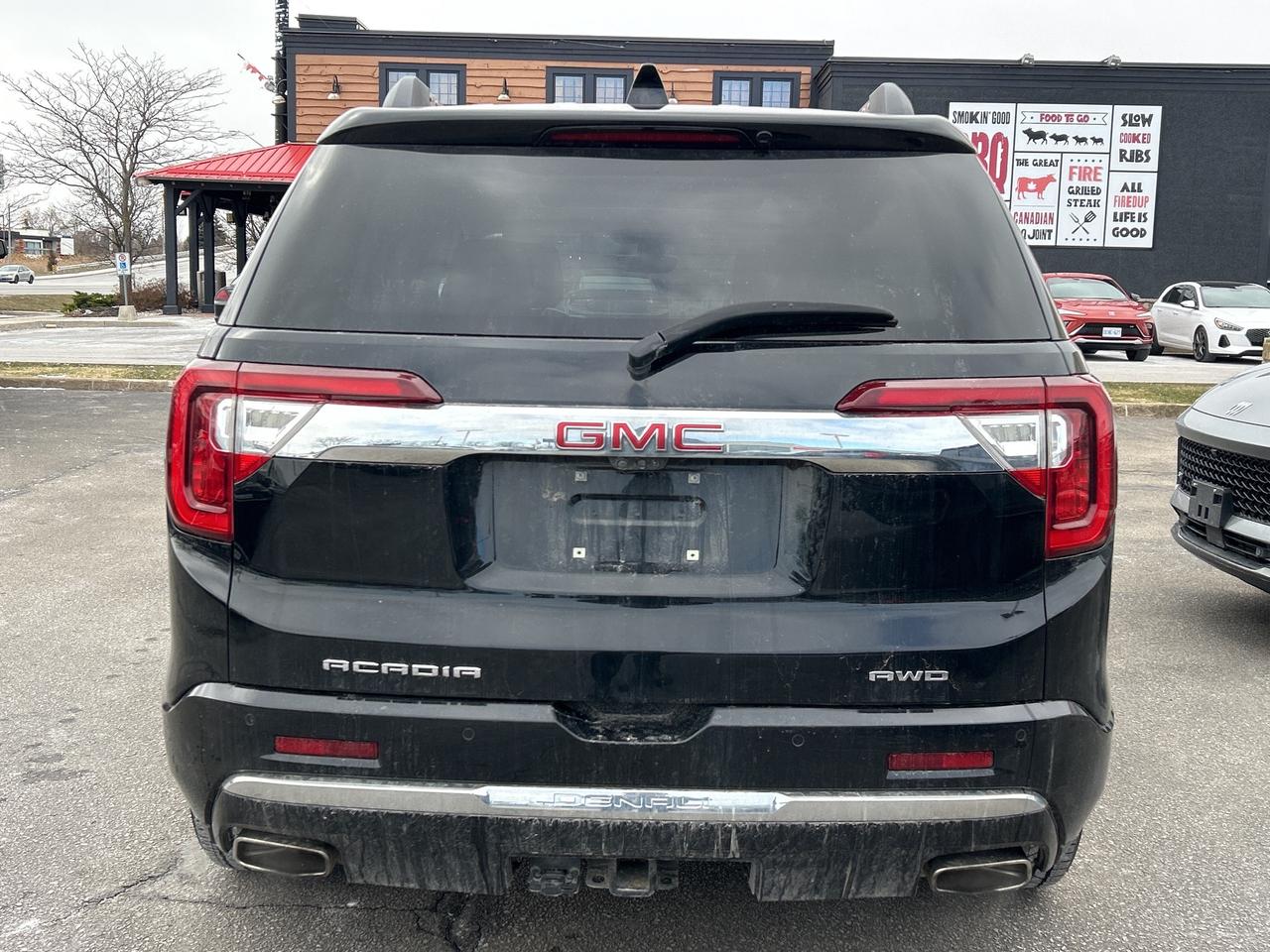 2021 GMC Acadia Denali Photo4