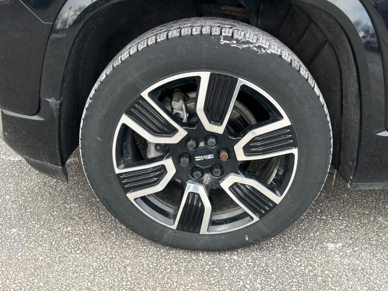 2021 GMC Acadia Denali Photo