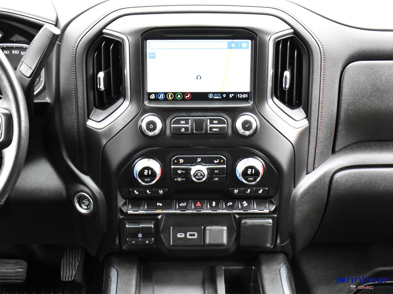 2022 GMC Sierra 1500 Limited AT4 Photo