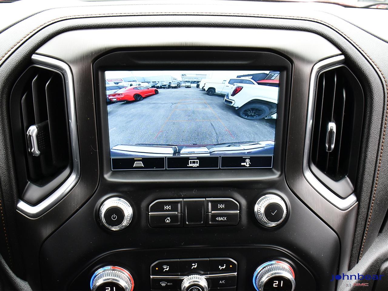 2022 GMC Sierra 1500 Limited AT4 Photo