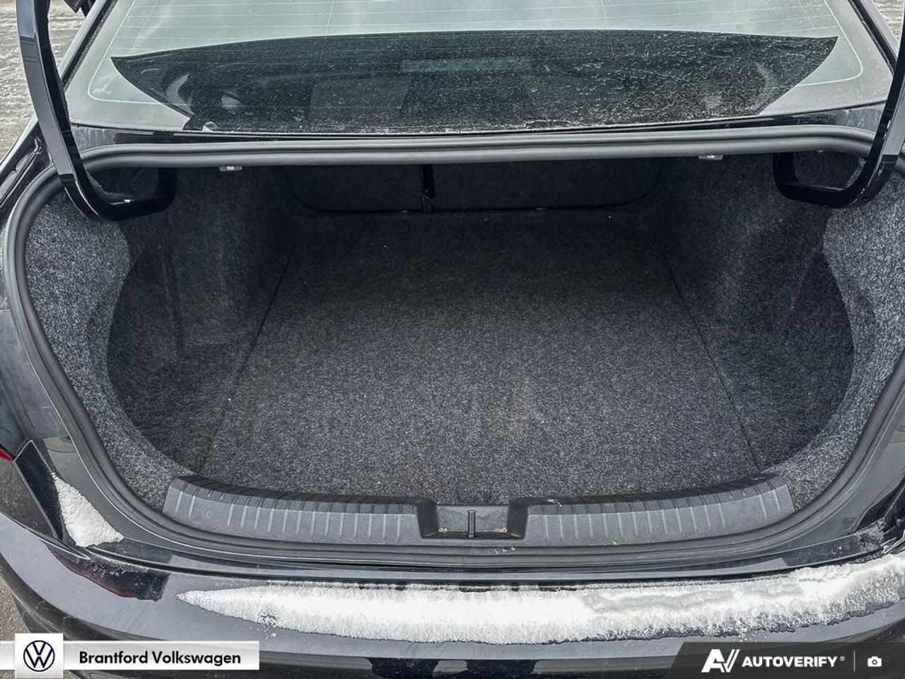 2022 Volkswagen Jetta GLI 2.0T 7Sp at DSG w/Tip Photo