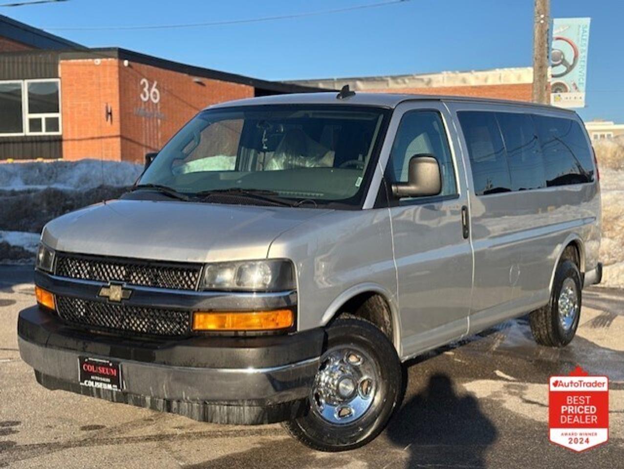 2018 Chevrolet Express Passenger 2500 LT 12 PASSENGER-CAMERA-WE FINANCE Photo0