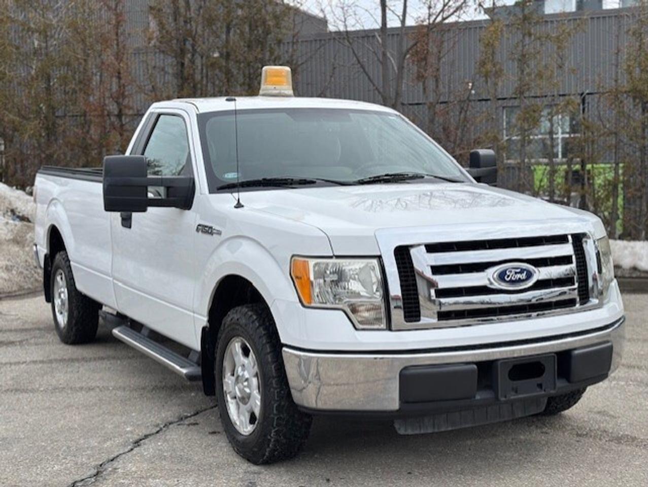 2010 Ford F-150 XLT **ONLY 44,000KM-REGULAR CAB LONG BOX-1 OWNER** Photo