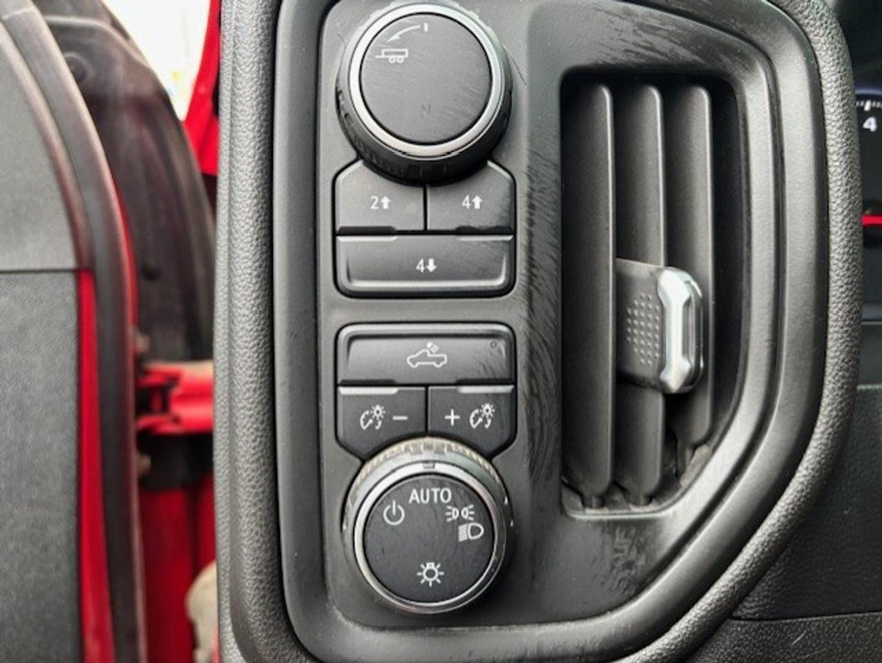 2021 Chevrolet SILVERADO 2500HD 4WD CREW CAB SHORT BOX **BACK UP CAMERA-FINANCE* Photo