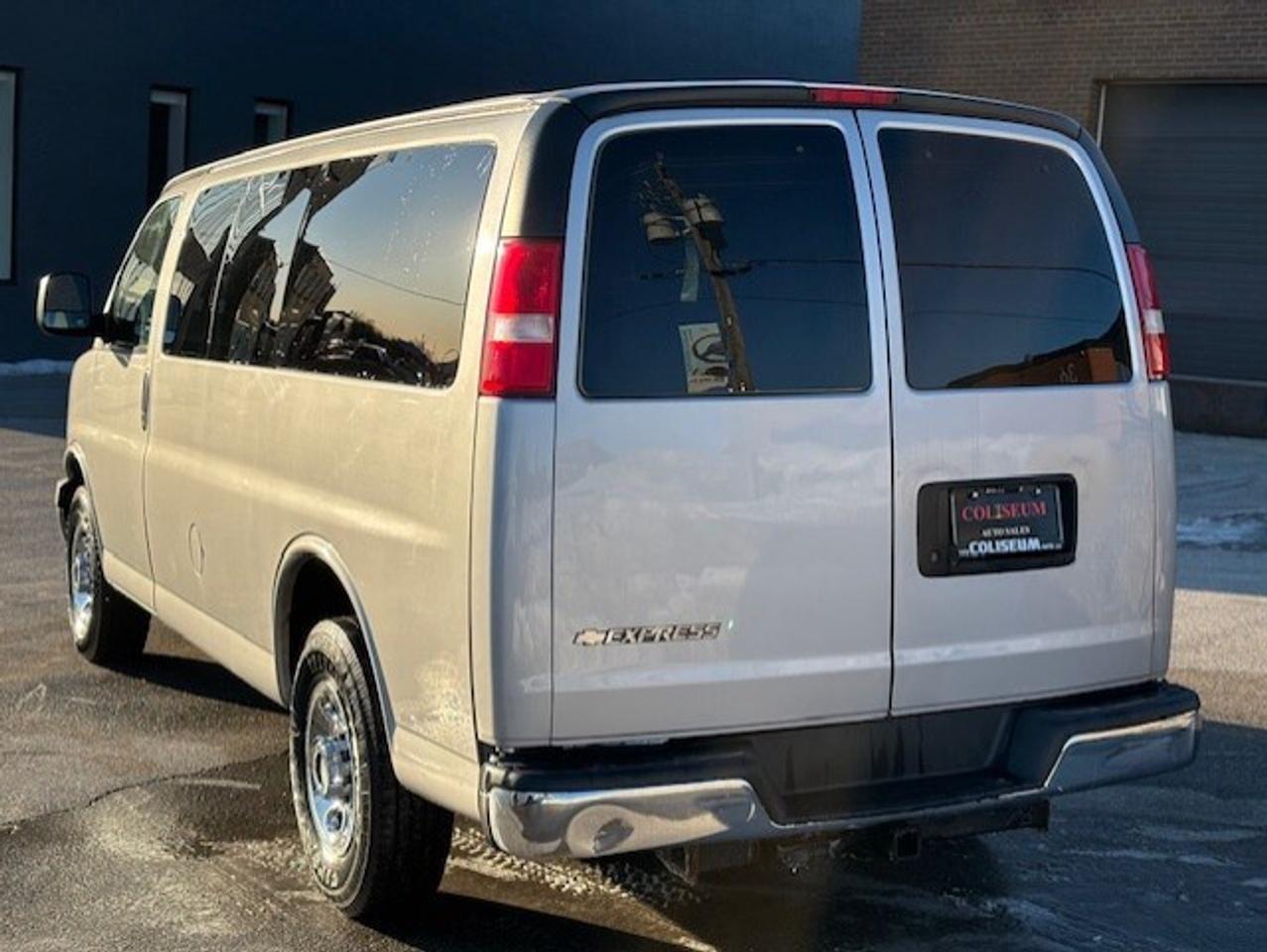 2018 Chevrolet Express 2500 LT **12 PASSENGER-BACK UP CAMERA-WE FINANCE** Photo2