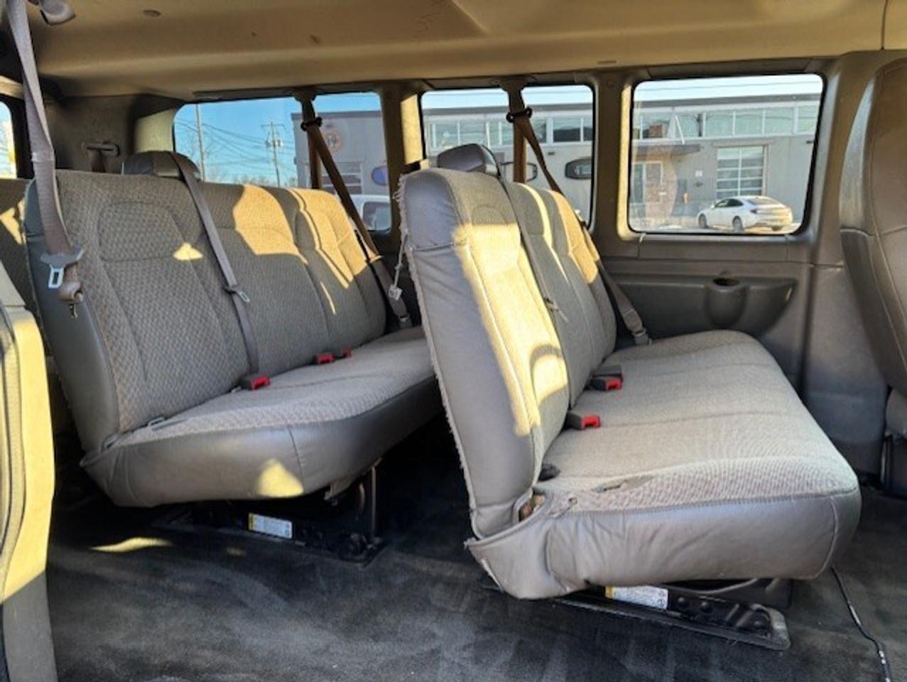 2018 Chevrolet Express 2500 LT **12 PASSENGER-BACK UP CAMERA-WE FINANCE** Photo