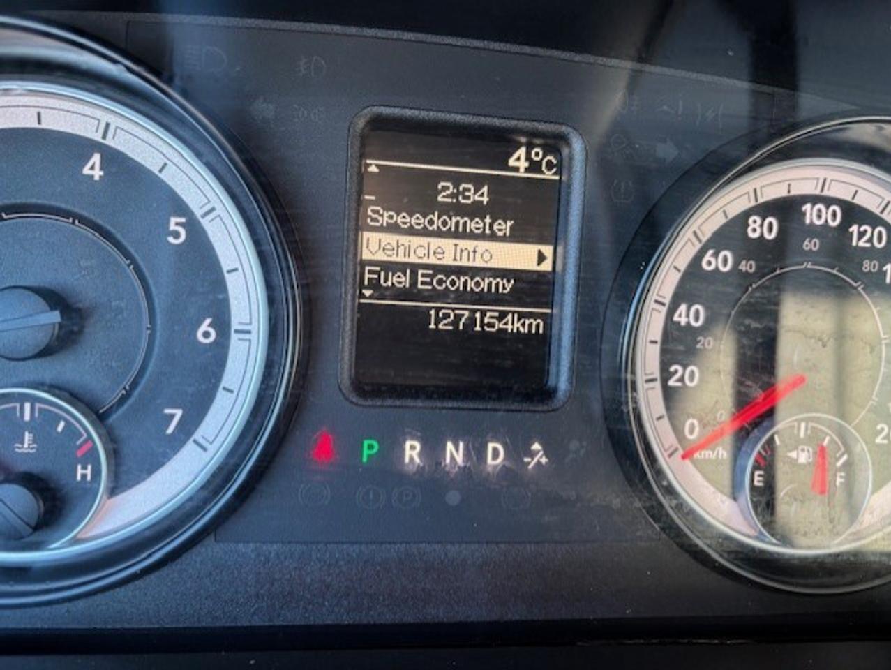 2014 RAM 1500 4WD 5.7L V8 HEMI **CREW CAB-5.7L V8-1 OWNER** Photo