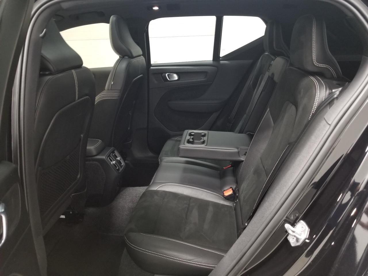 2021 Volvo XC40 Recharge Pure Electric P8 4dr All-Wheel Drive Photo