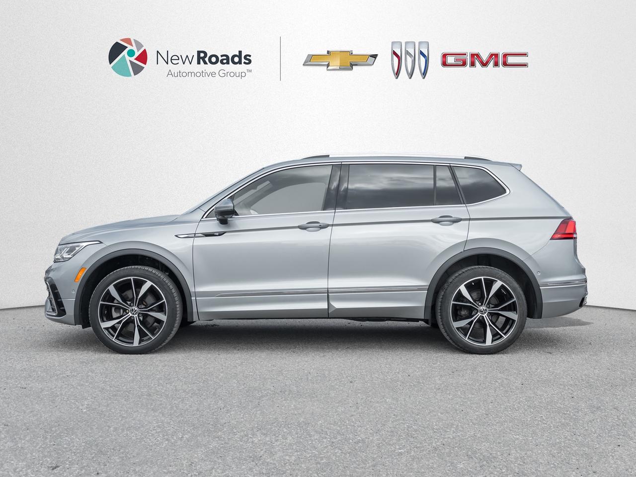 2022 Volkswagen Tiguan Highline R-LINE 4dr All-wheel Drive 4MOTION Photo2