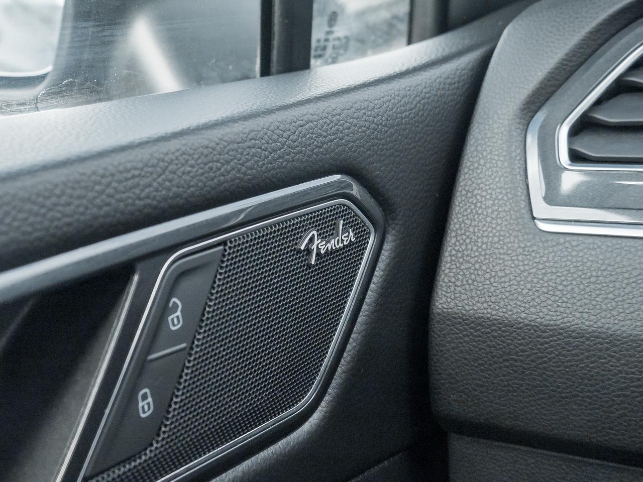 2022 Volkswagen Tiguan Highline R-LINE 4dr All-wheel Drive 4MOTION Photo