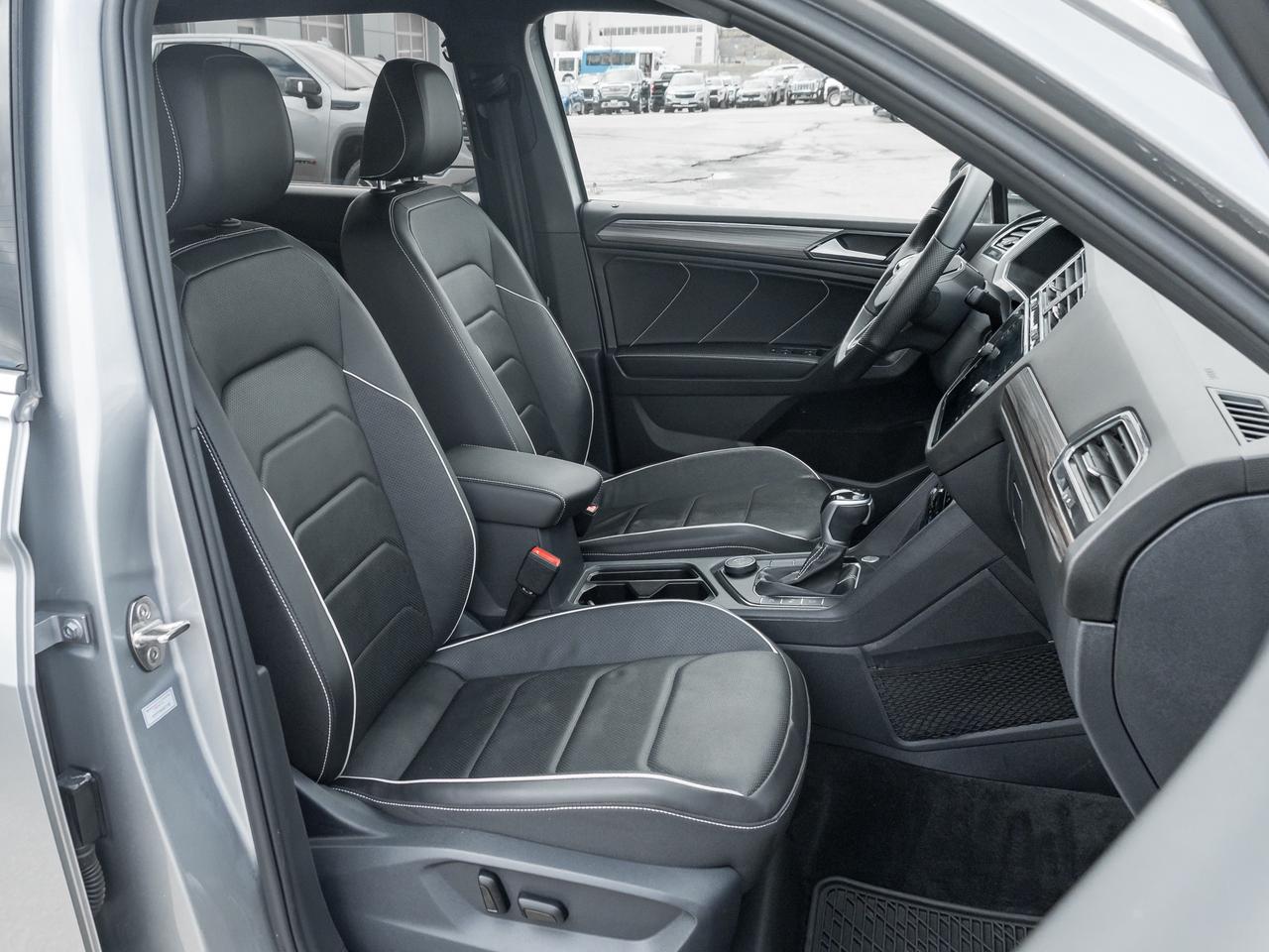 2022 Volkswagen Tiguan Highline R-LINE 4dr All-wheel Drive 4MOTION Photo