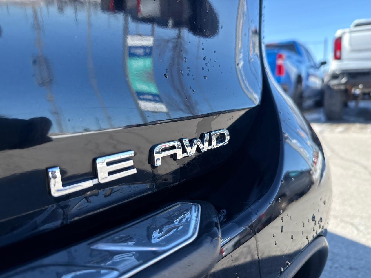 2023 Toyota Highlander LE 4dr All-wheel Drive Photo