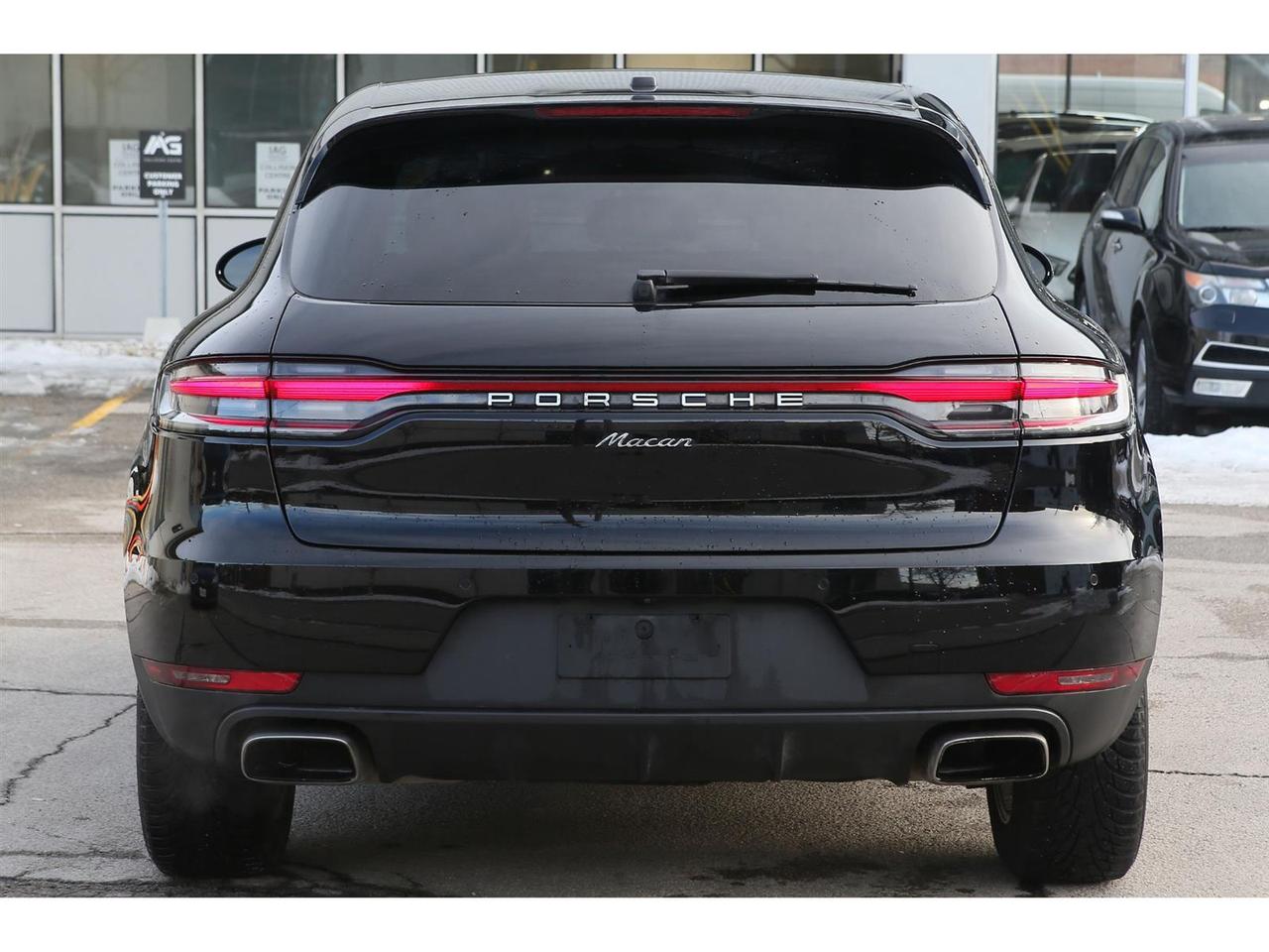 2020 Porsche Macan  Photo