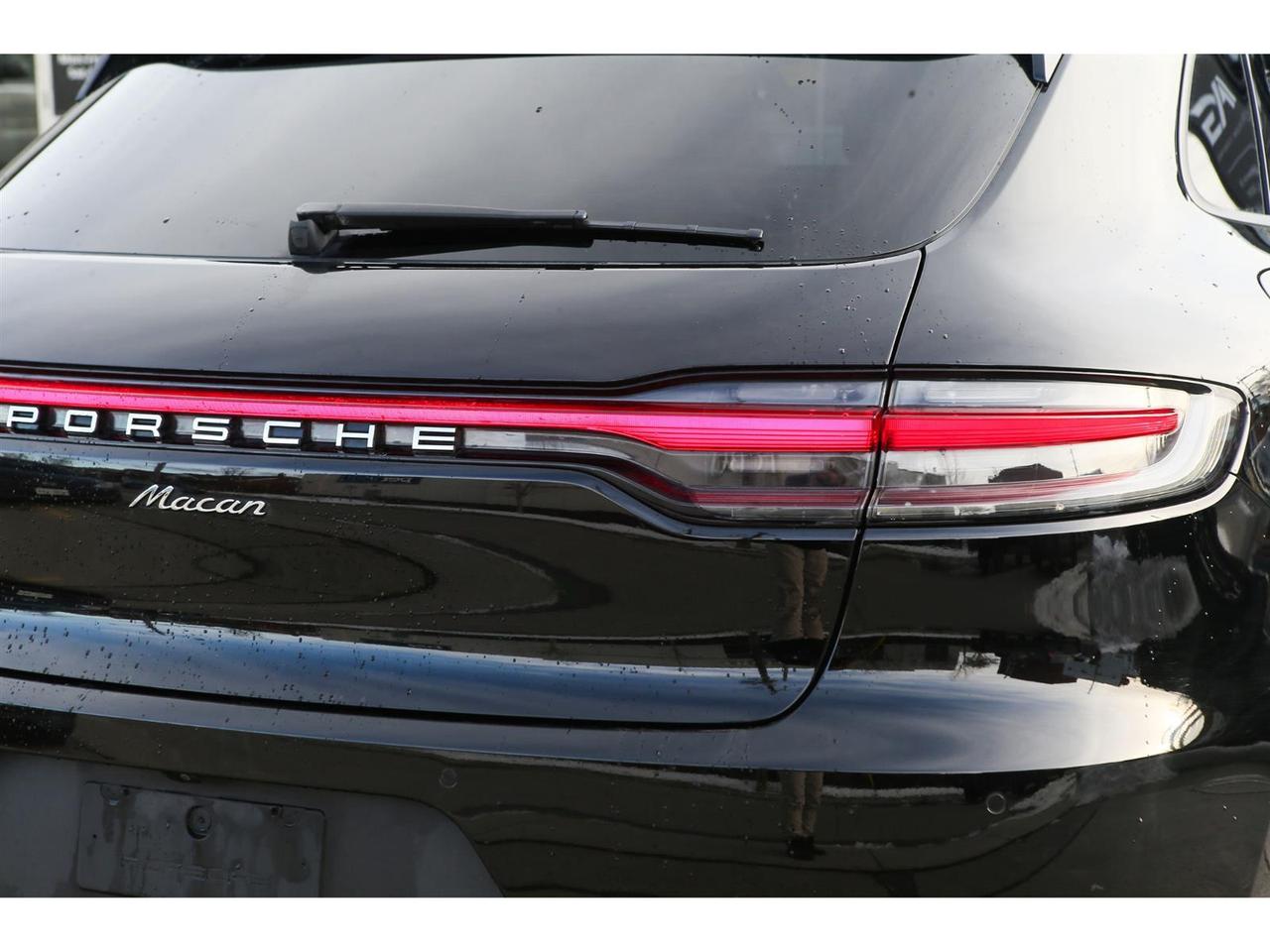 2020 Porsche Macan  Photo