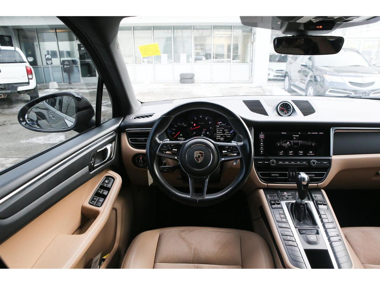 2020 Porsche Macan  Photo