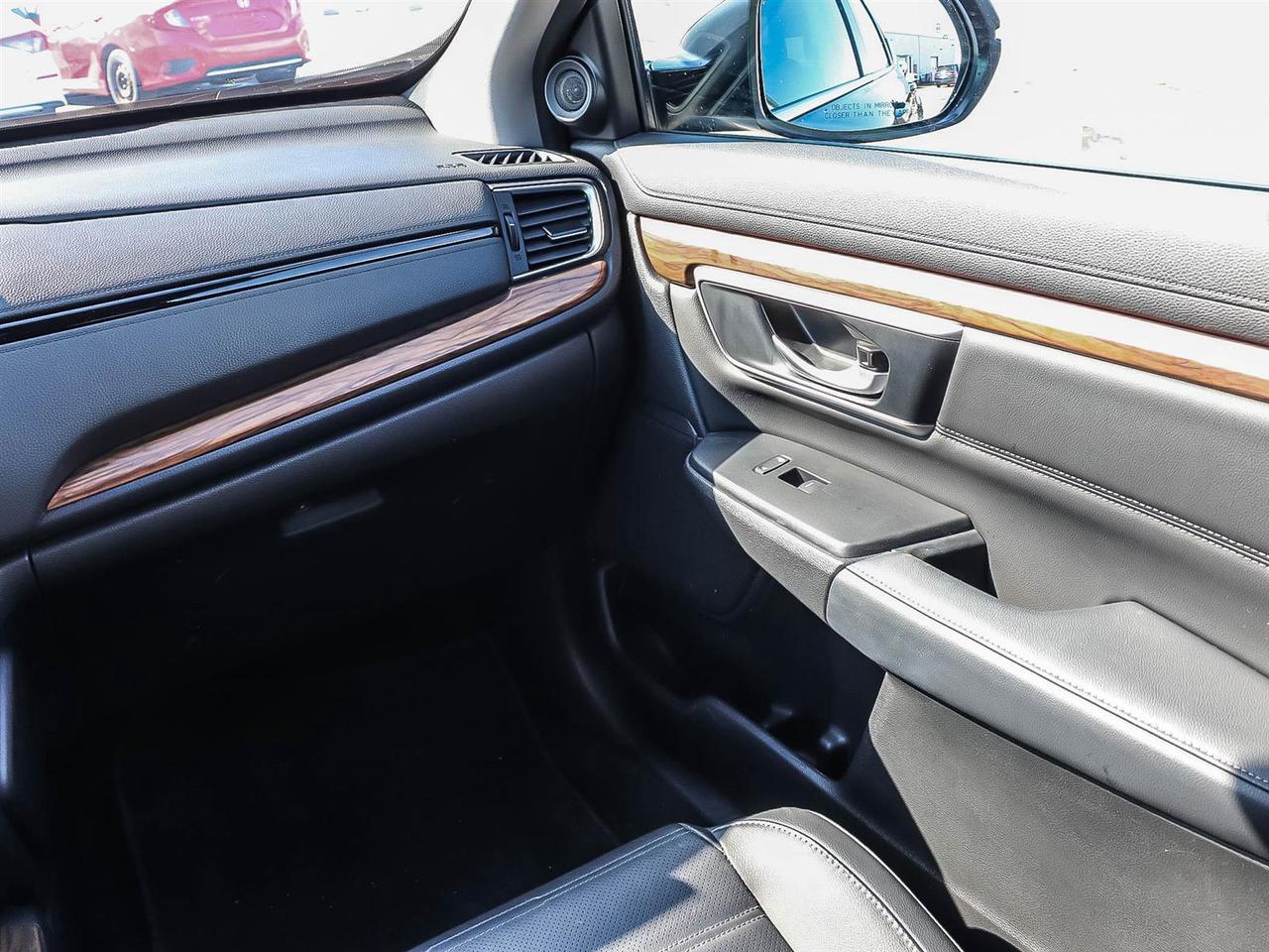 2020 Honda CR-V Touring Photo