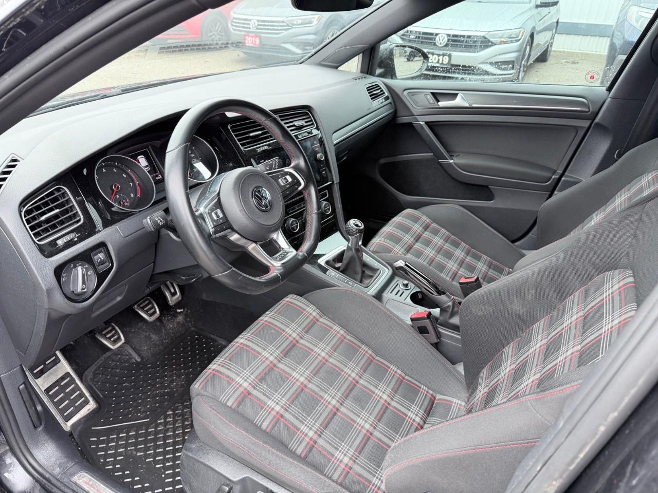 2019 Volkswagen Golf GTI  Photo