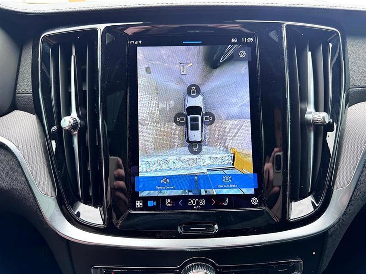 2023 Volvo V60 Recharge Recharge Ultimate - Dark Photo