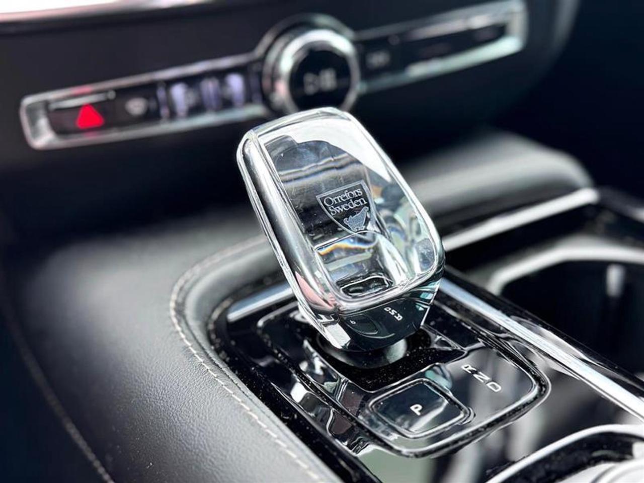 2023 Volvo V60 Recharge Recharge Ultimate - Dark Photo