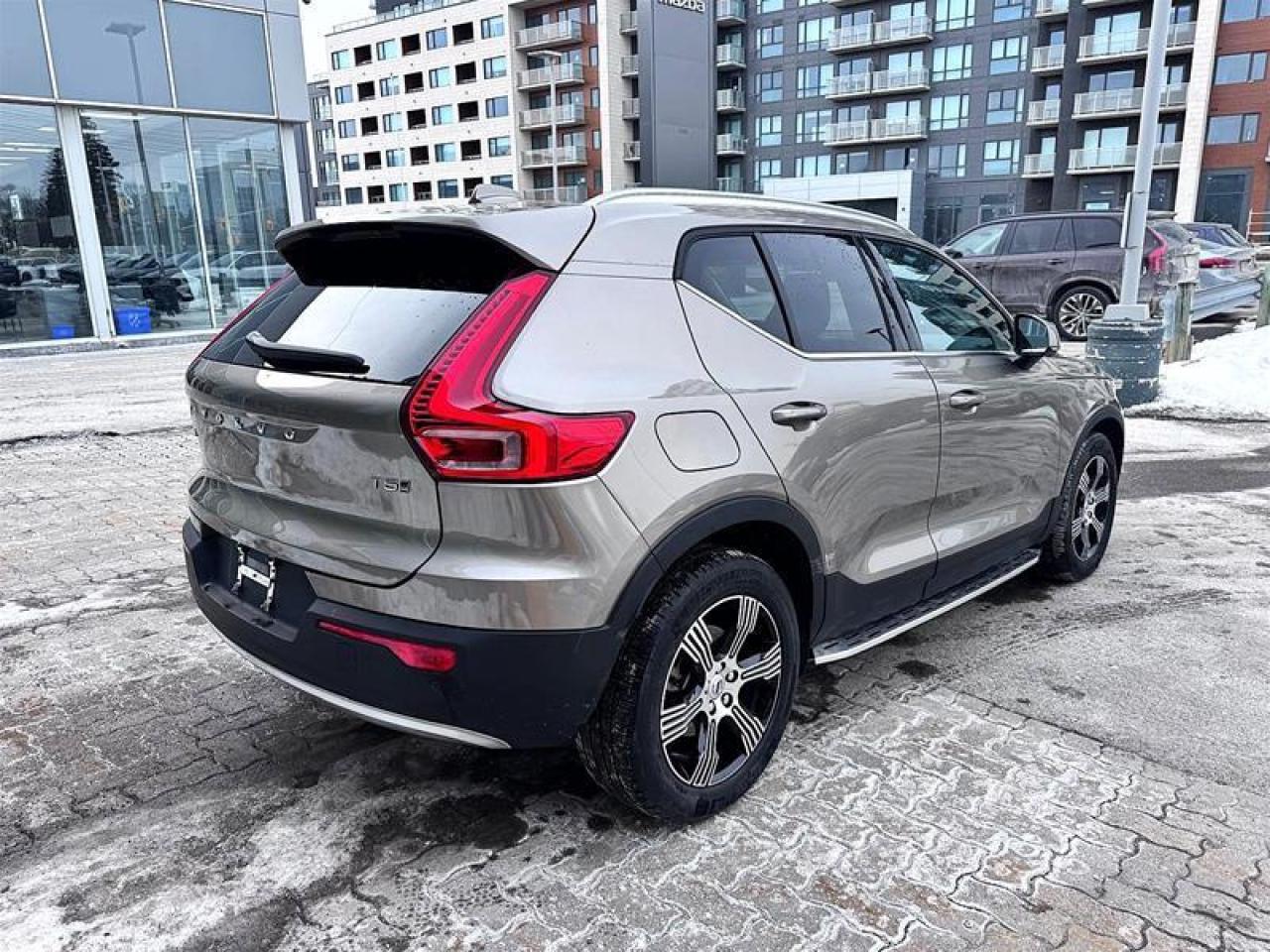 2022 Volvo XC40 T5 AWD Inscription Photo