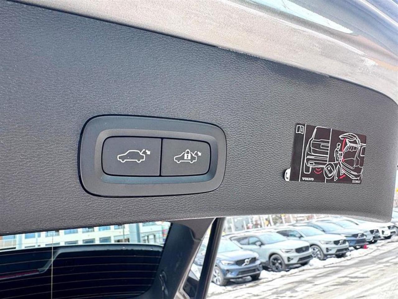 2022 Volvo XC40 T5 AWD Inscription Photo