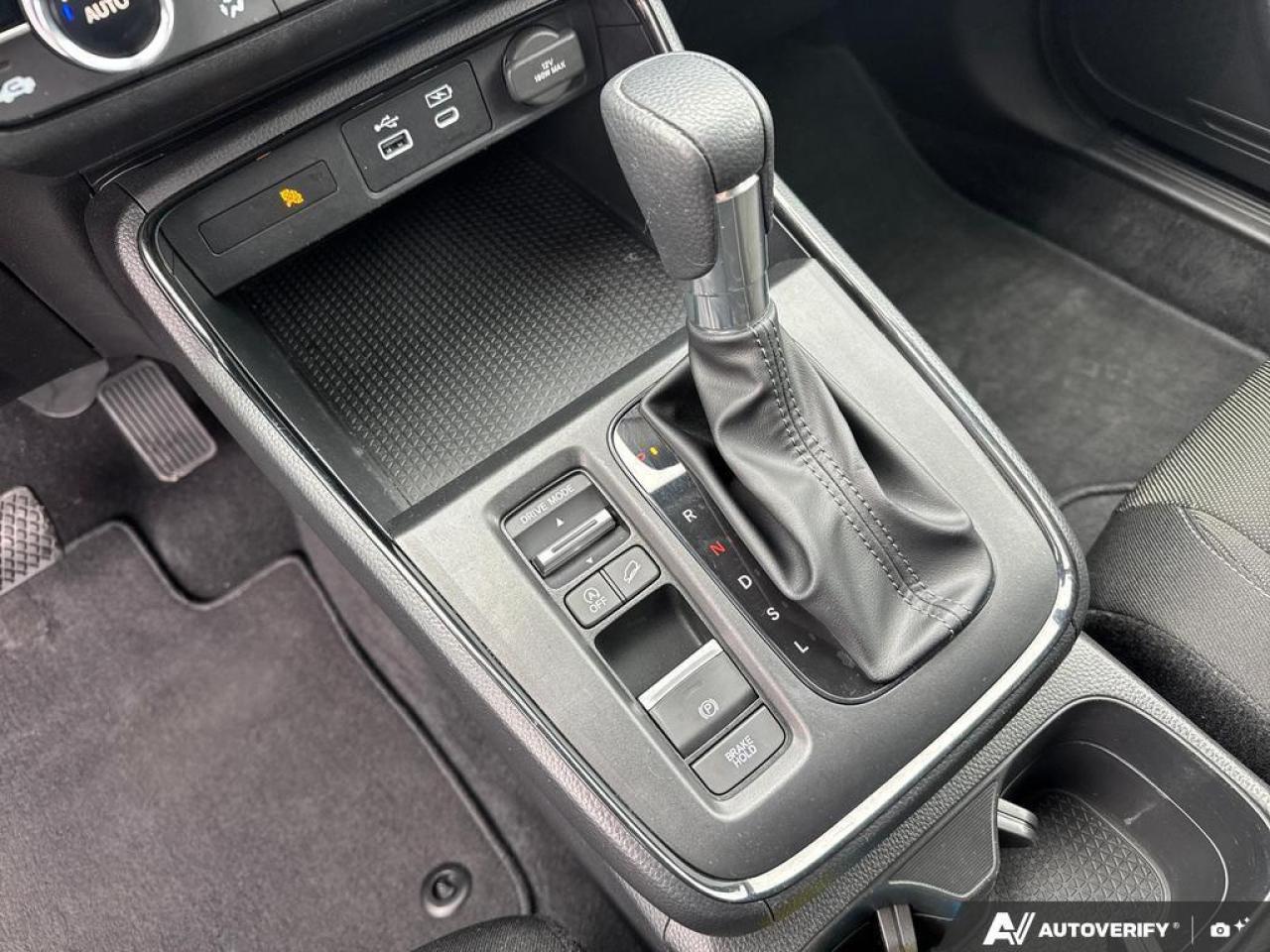 2025 Honda CR-V LX 2WD   APPLE CARPLAY   HTD SEATS   NO CLAIMS Photo