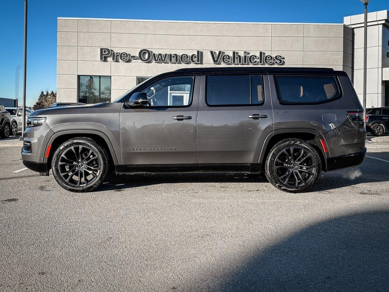 2023 Jeep Grand Wagoneer Series III   SERIES 3   OBSIDIAN   PASS DISPLAY Photo