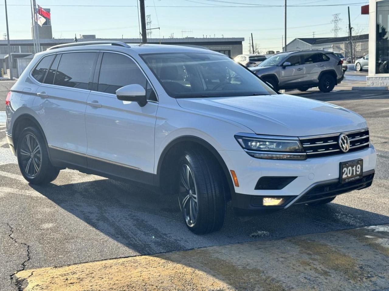 2019 Volkswagen Tiguan HIGHLINE 4MOTION/ 4 BRAND NEW TIRES/ CERTIFIED Photo