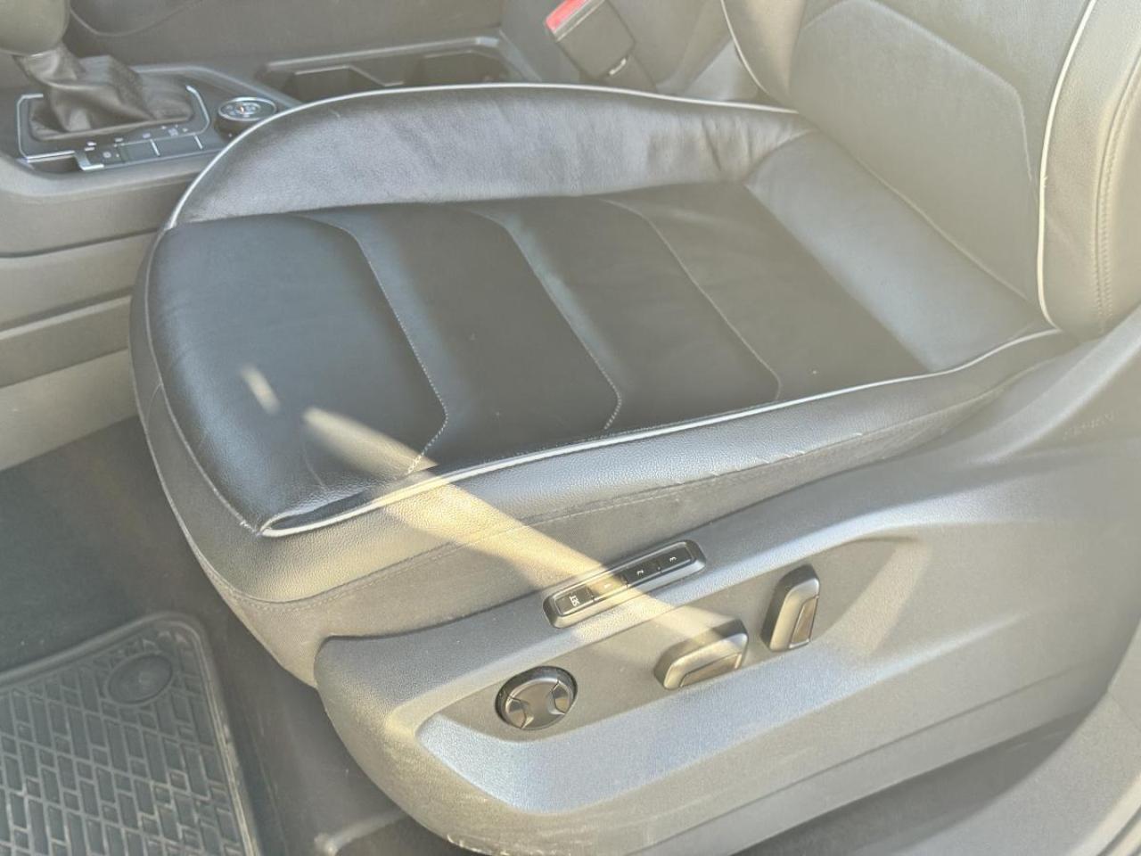 2019 Volkswagen Tiguan HIGHLINE 4MOTION/ 4 BRAND NEW TIRES/ CERTIFIED Photo