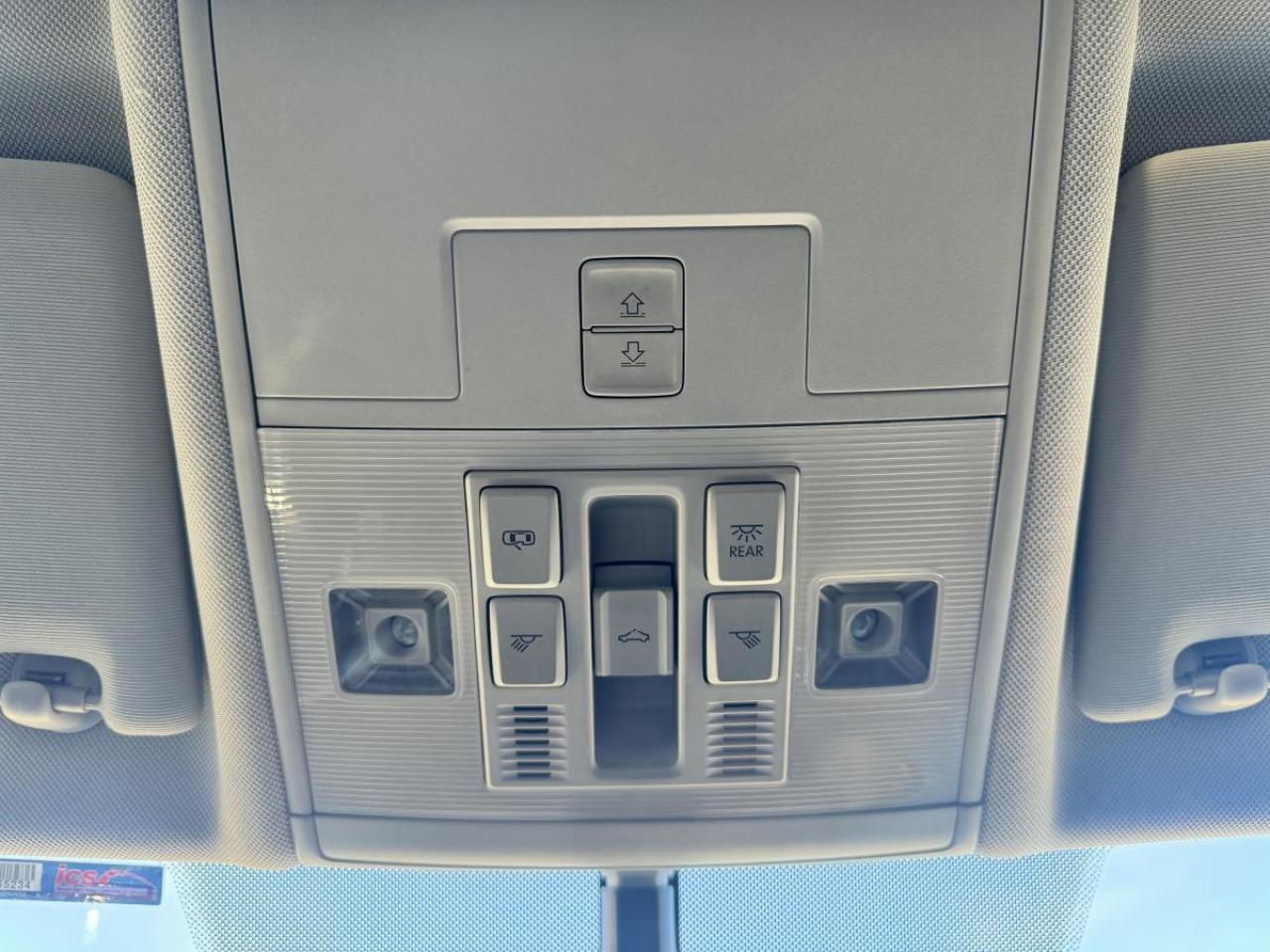 2019 Volkswagen Tiguan HIGHLINE 4MOTION/ 4 BRAND NEW TIRES/ CERTIFIED Photo