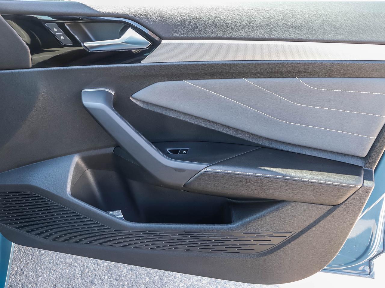 2025 Volkswagen Jetta Comfortline AUTO Photo