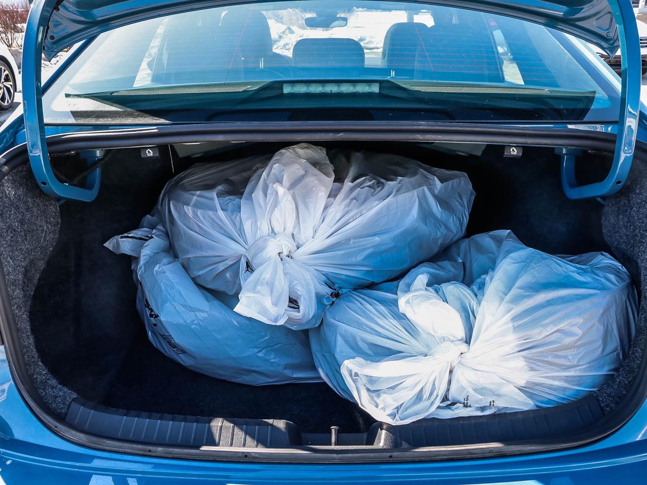 2025 Volkswagen Jetta Comfortline AUTO Photo