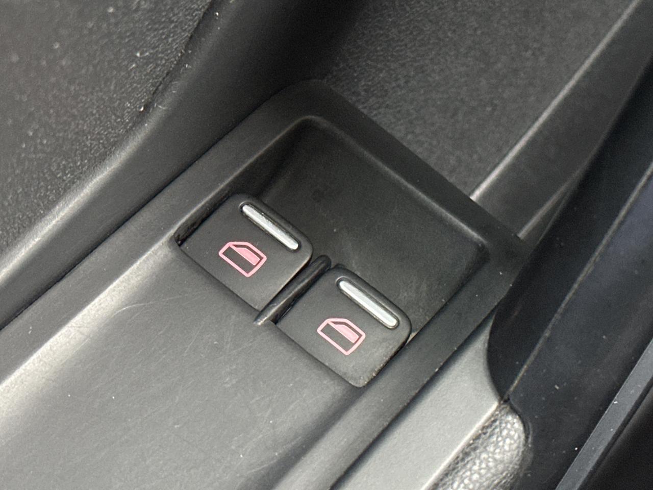 2019 Volkswagen Beetle Wolfsburg Edition Auto Photo