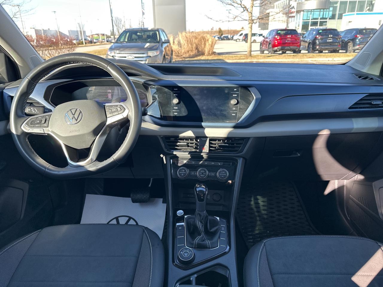 2023 Volkswagen Taos Comfortline 4Motion Photo