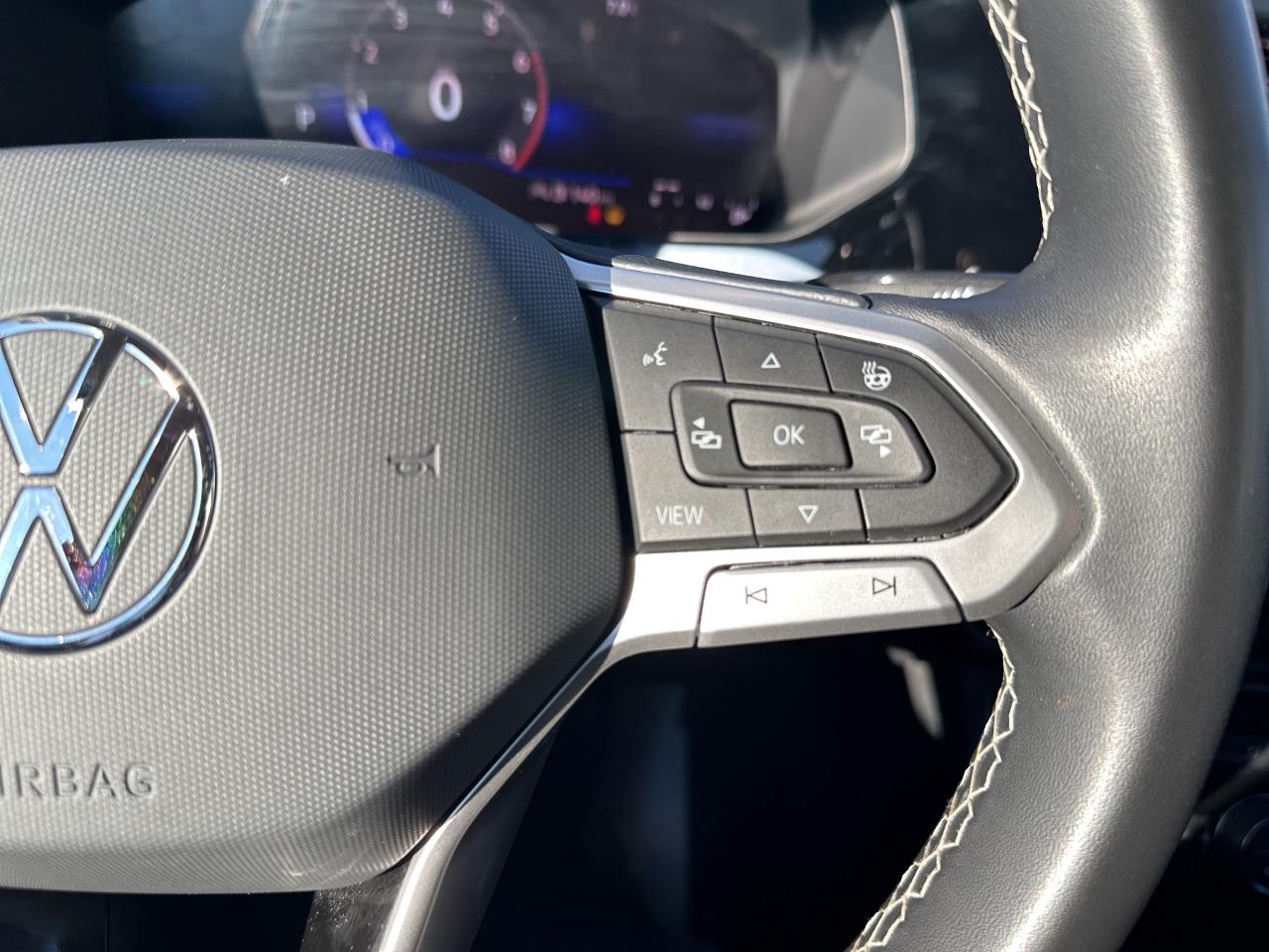 2023 Volkswagen Taos Comfortline 4Motion Photo