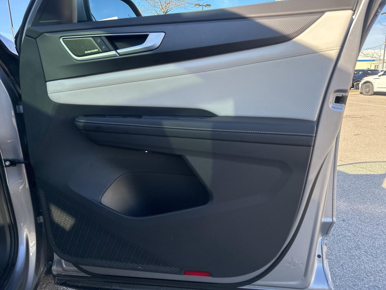 2025 Volkswagen Atlas Cross Sport Execline 2.0 TSI 4MOTION Photo