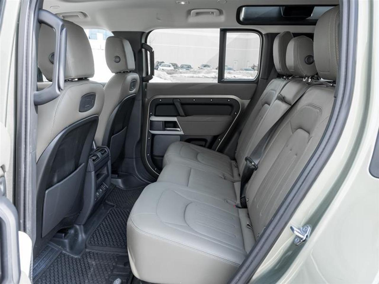 2022 Land Rover Defender S 4dr All-Wheel Drive 110 Photo