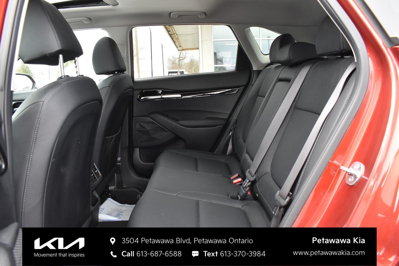 2023 Kia Seltos SX Turbo w/Black Interior 4dr All-Wheel Drive Photo