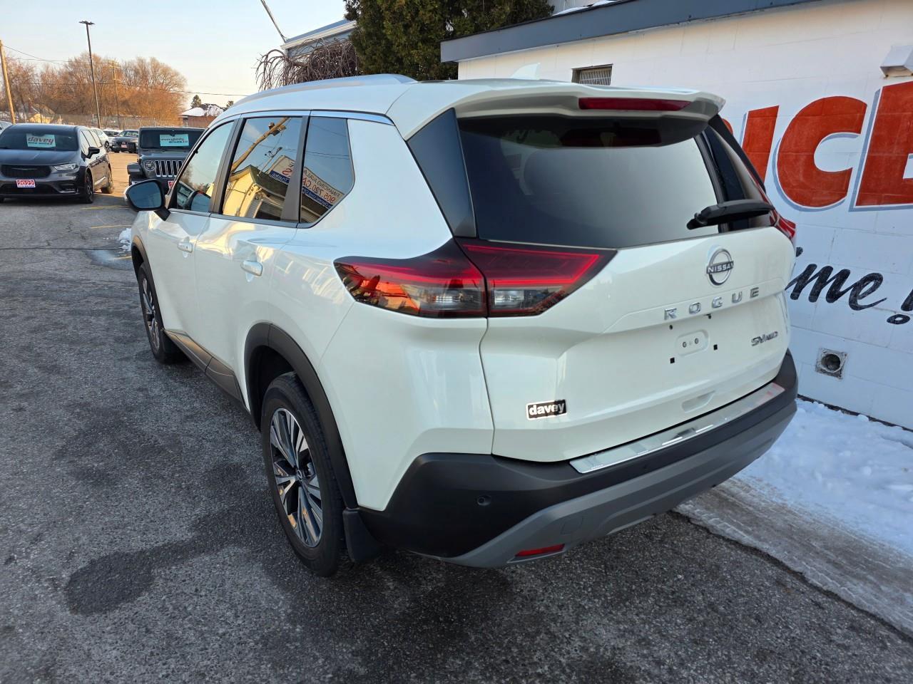2023 Nissan Rogue SV Moonroof 4dr All-Wheel Drive Sport Utility Photo