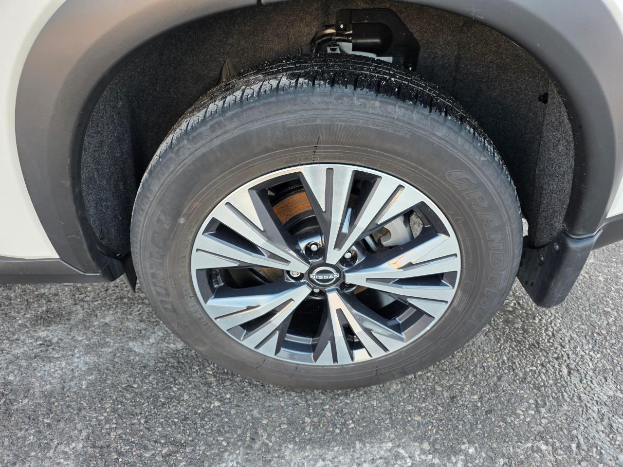 2023 Nissan Rogue SV Moonroof 4dr All-Wheel Drive Sport Utility Photo