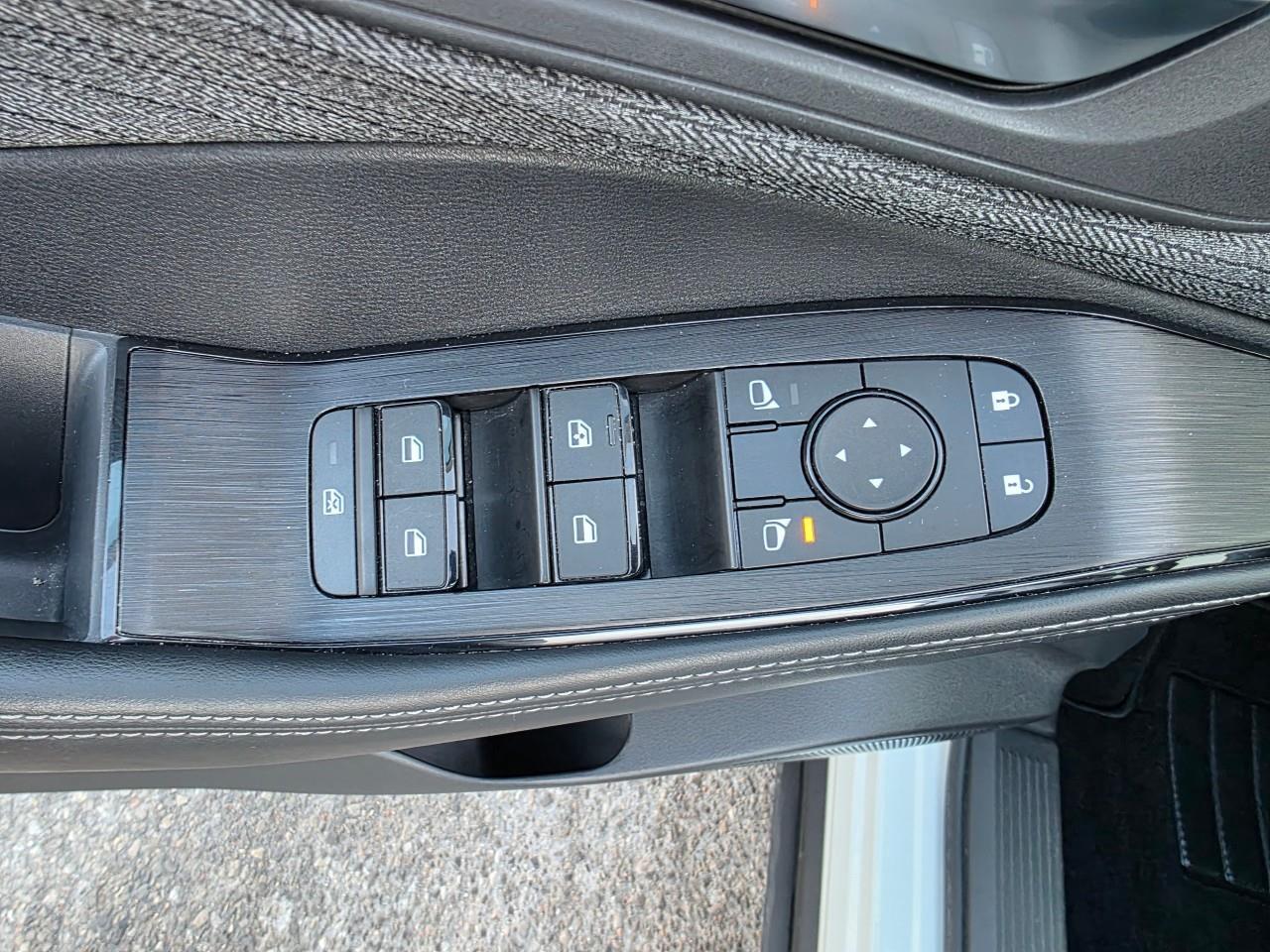 2023 Nissan Rogue SV Moonroof 4dr All-Wheel Drive Sport Utility Photo