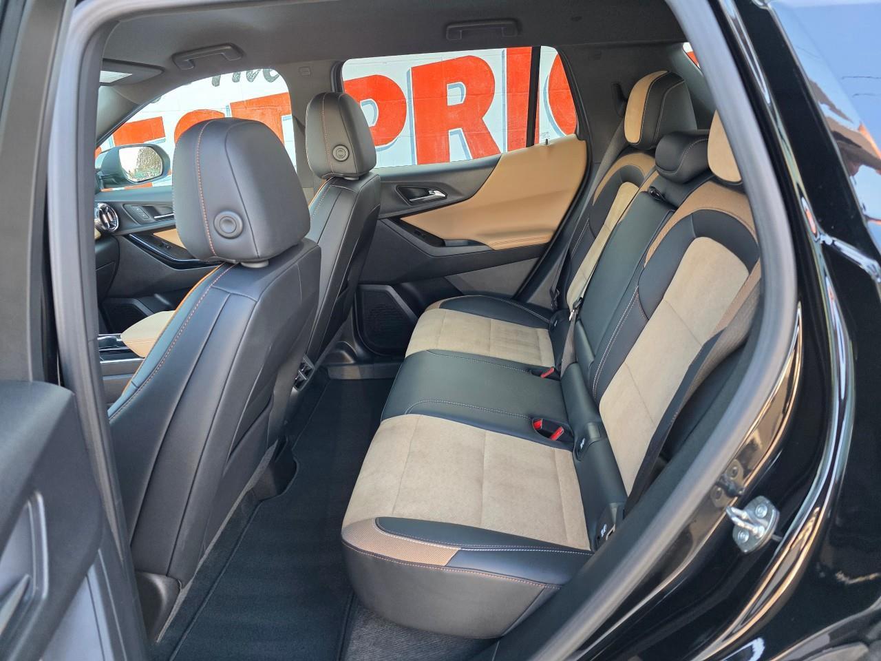 2025 Chevrolet Equinox ACTIV 4dr All-Wheel Drive Photo