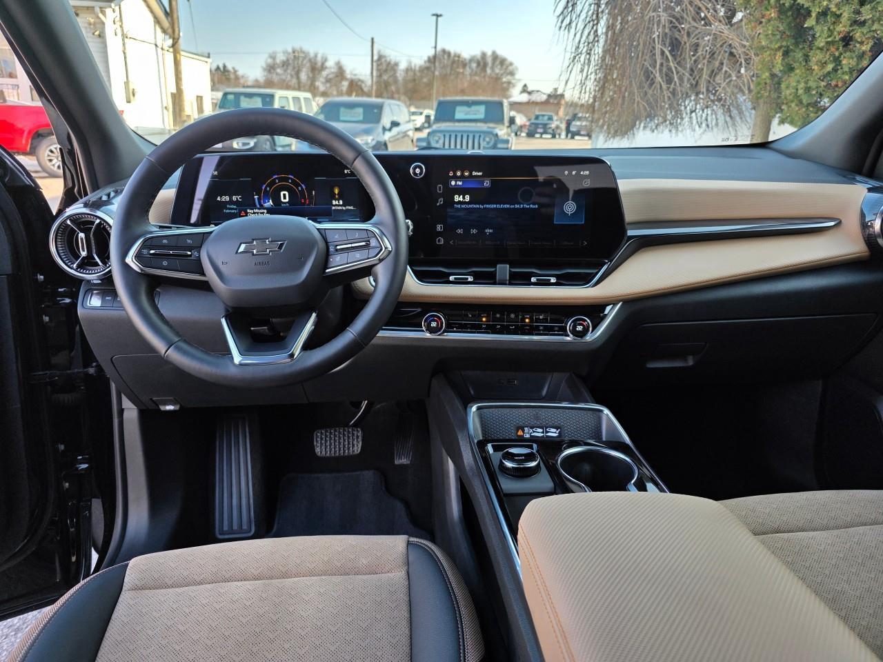 2025 Chevrolet Equinox ACTIV 4dr All-Wheel Drive Photo